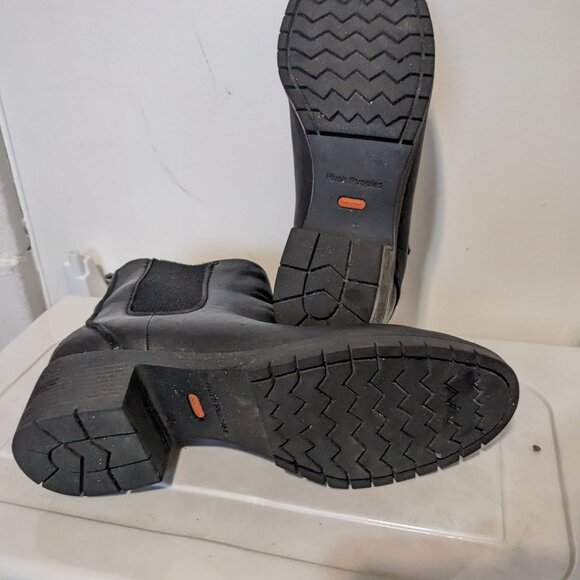 Black Leather Chelsea Boot - Picture 5 of 5